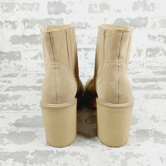 New Dolce Vita Caster H2O Cream Suede Booties E 176 - Picture 6 of 12